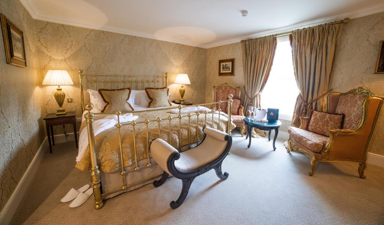 Finnstown Castle Hotel Lucan Εξωτερικό φωτογραφία