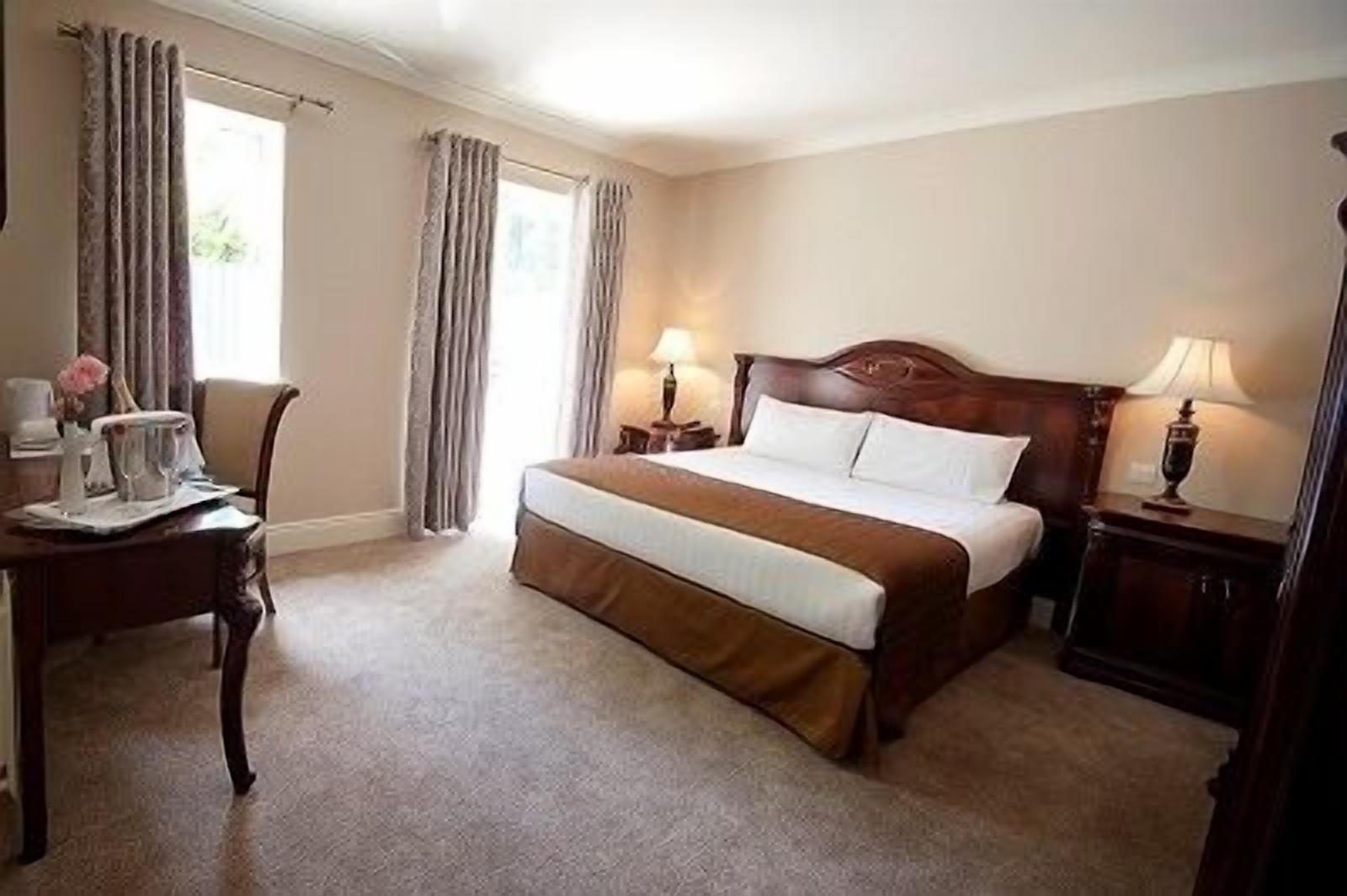 Finnstown Castle Hotel Lucan Εξωτερικό φωτογραφία