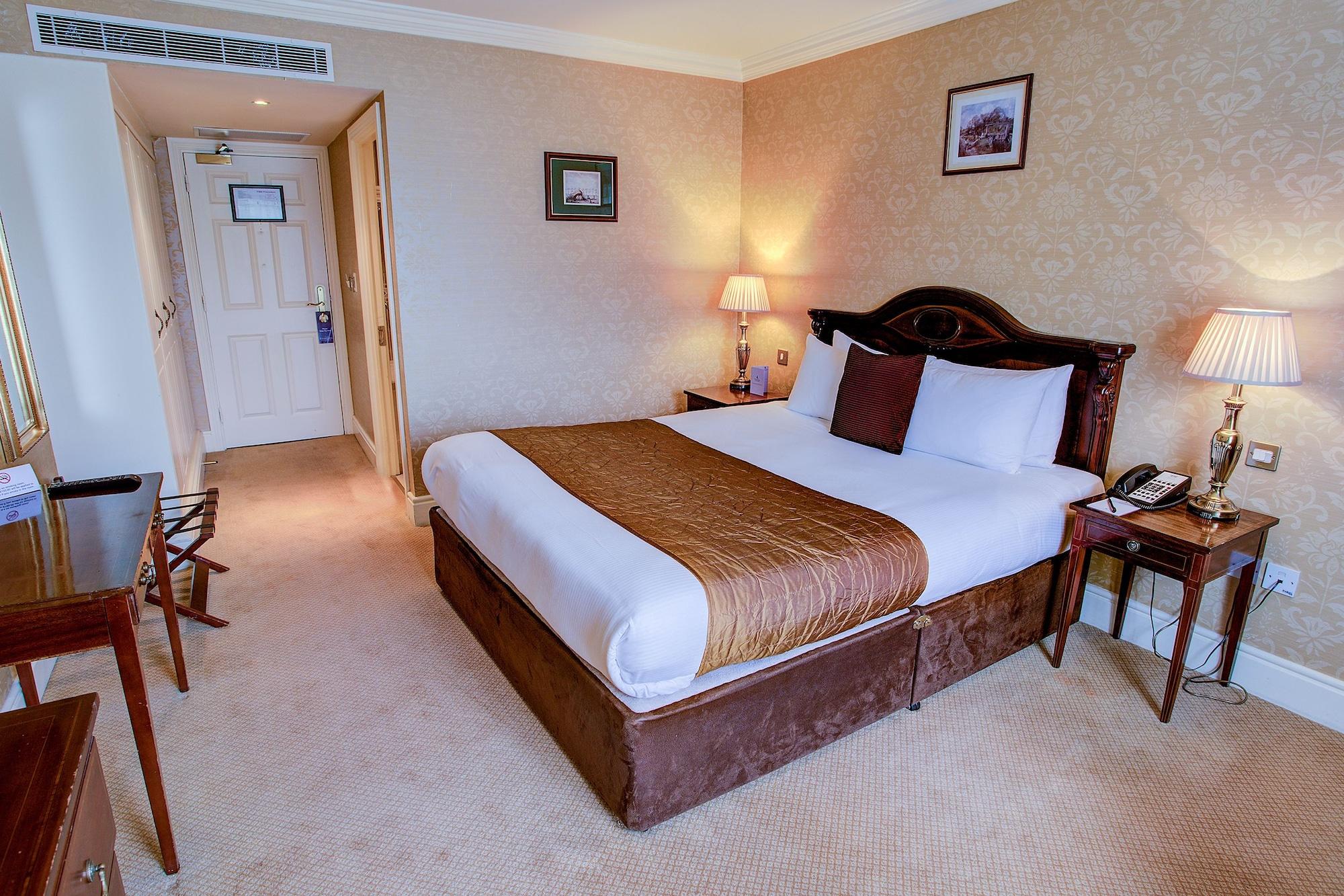 Finnstown Castle Hotel Lucan Εξωτερικό φωτογραφία