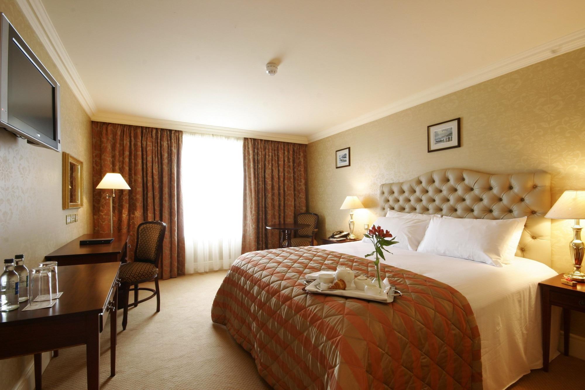 Finnstown Castle Hotel Lucan Εξωτερικό φωτογραφία